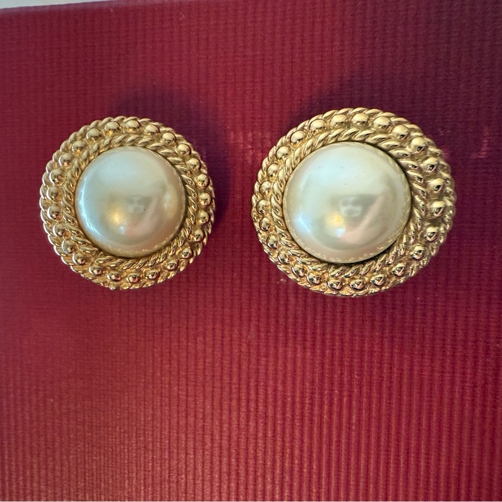 Vintage Signed Ciner Earrings Gold Plate Faux Pearl White Center Clips